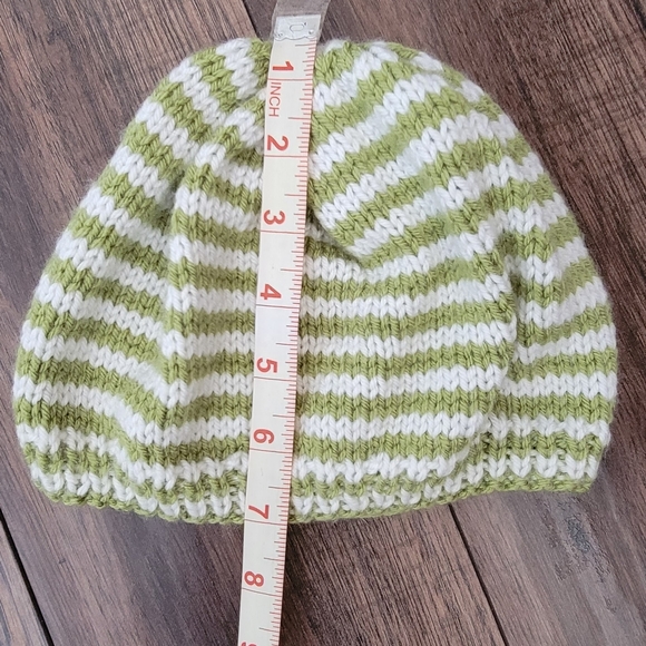 Hand Knit Ribbed Sweater - Picture 5 of 5